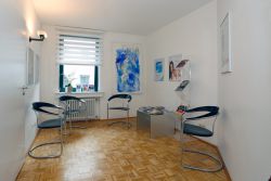 01-wartezimmer